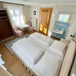 Hostal Lech Hostel