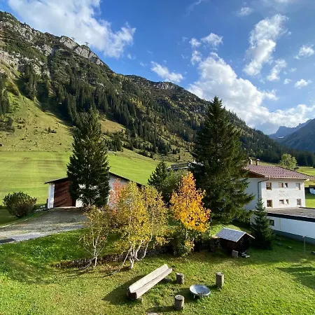 Lech Hostel Albergue *