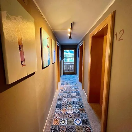 Lech Hostel レッヒ