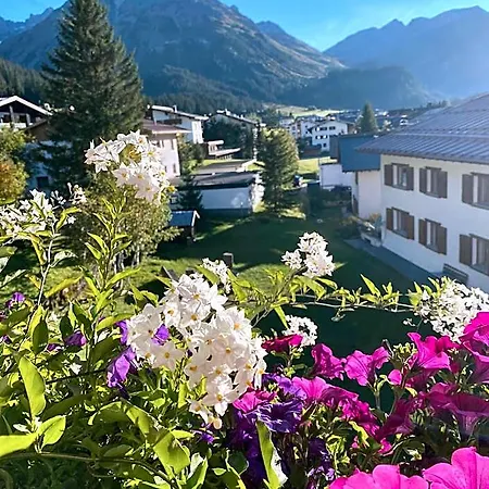 ホステル Lech Hostel レッヒ