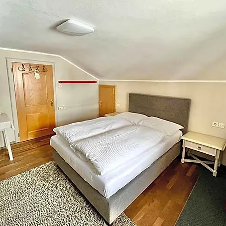 ホステル Lech Hostel レッヒ