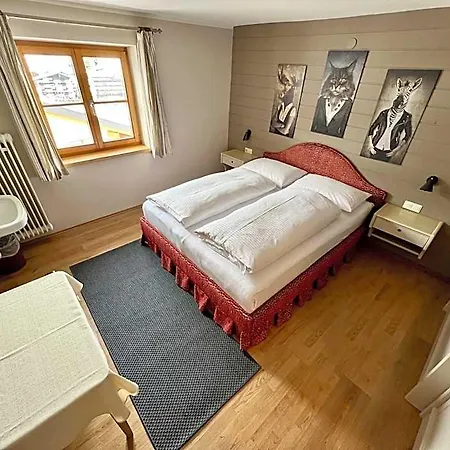 Хостел Lech Hostel *
