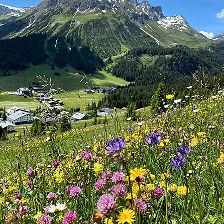 Lech Hostel *